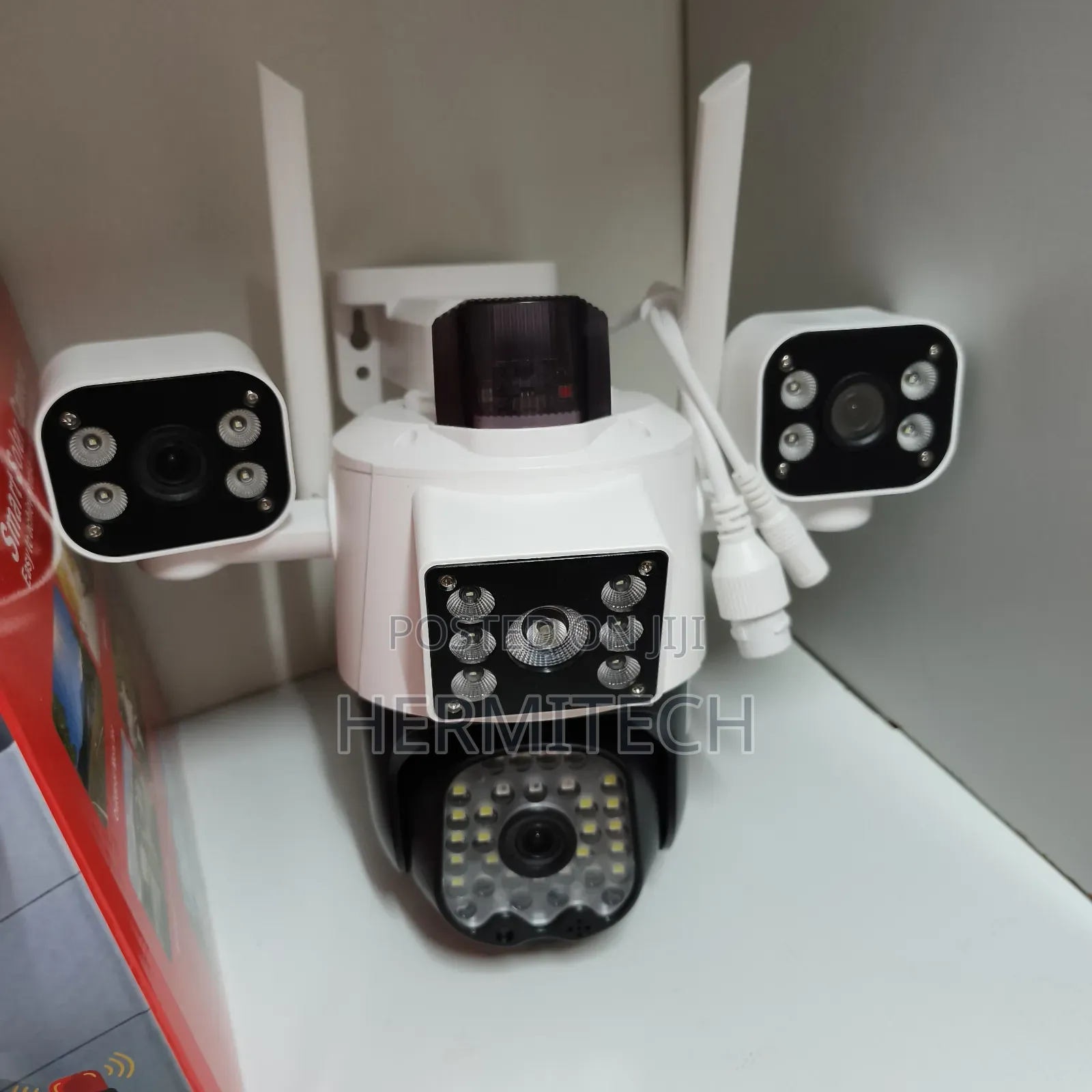 New Model Surveillance Camera With Triple Lens 4g Enabled