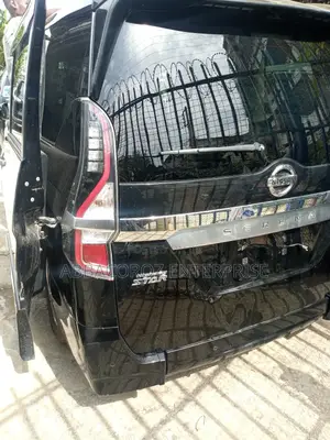 Nissan Serena 2018 Black