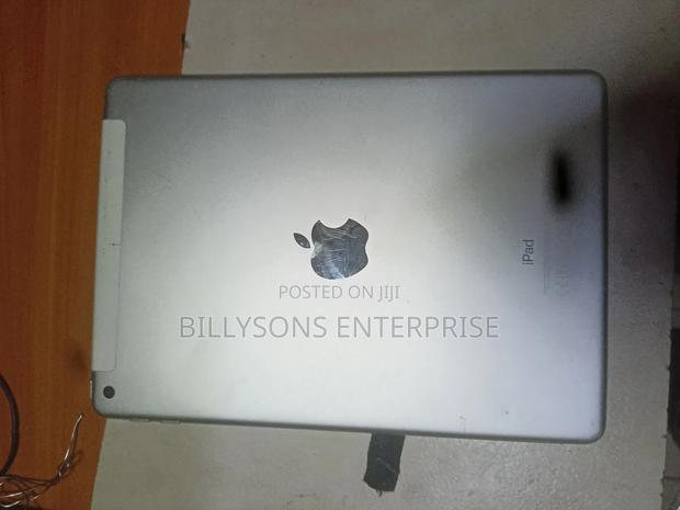 Apple iPad mini 5 128 GB Silver - main view