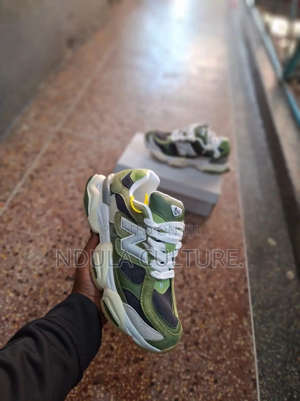 New Balance 9060