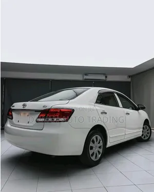 Toyota Premio 2019 White