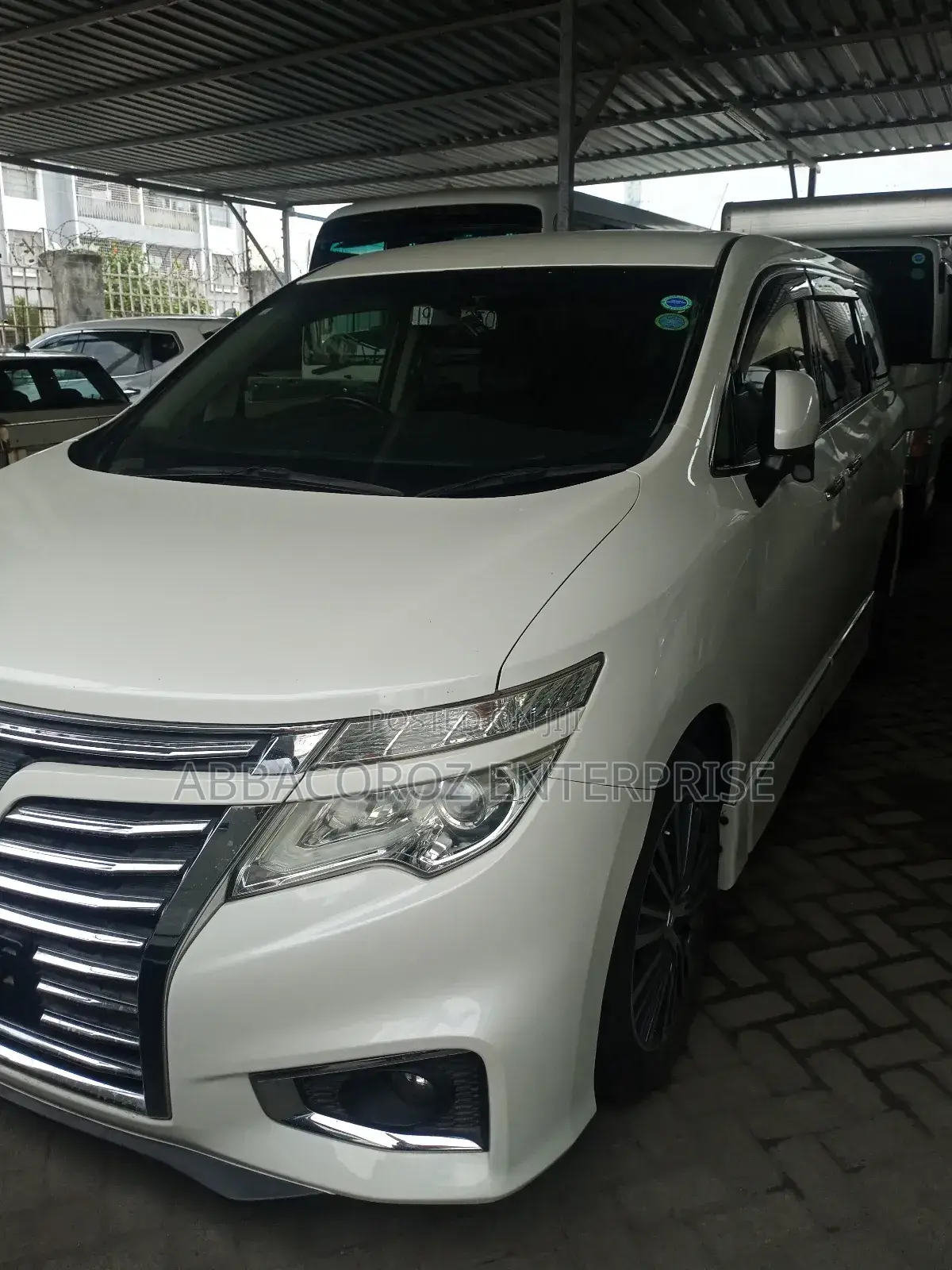 Nissan Elgrand 2018 White