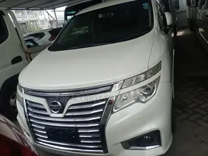 Nissan Elgrand 2018 White