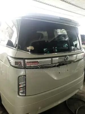 Nissan Elgrand 2018 White