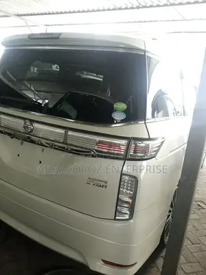 Nissan Elgrand 2018 White