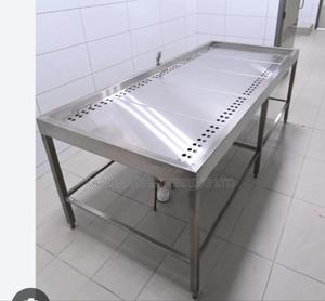 Stainless Steel Table Designed for Washing - thumbnail 2