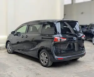 Toyota Sienta 2019 Black