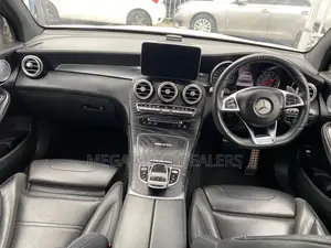 Mercedes-Benz GLC-Class 2019 White