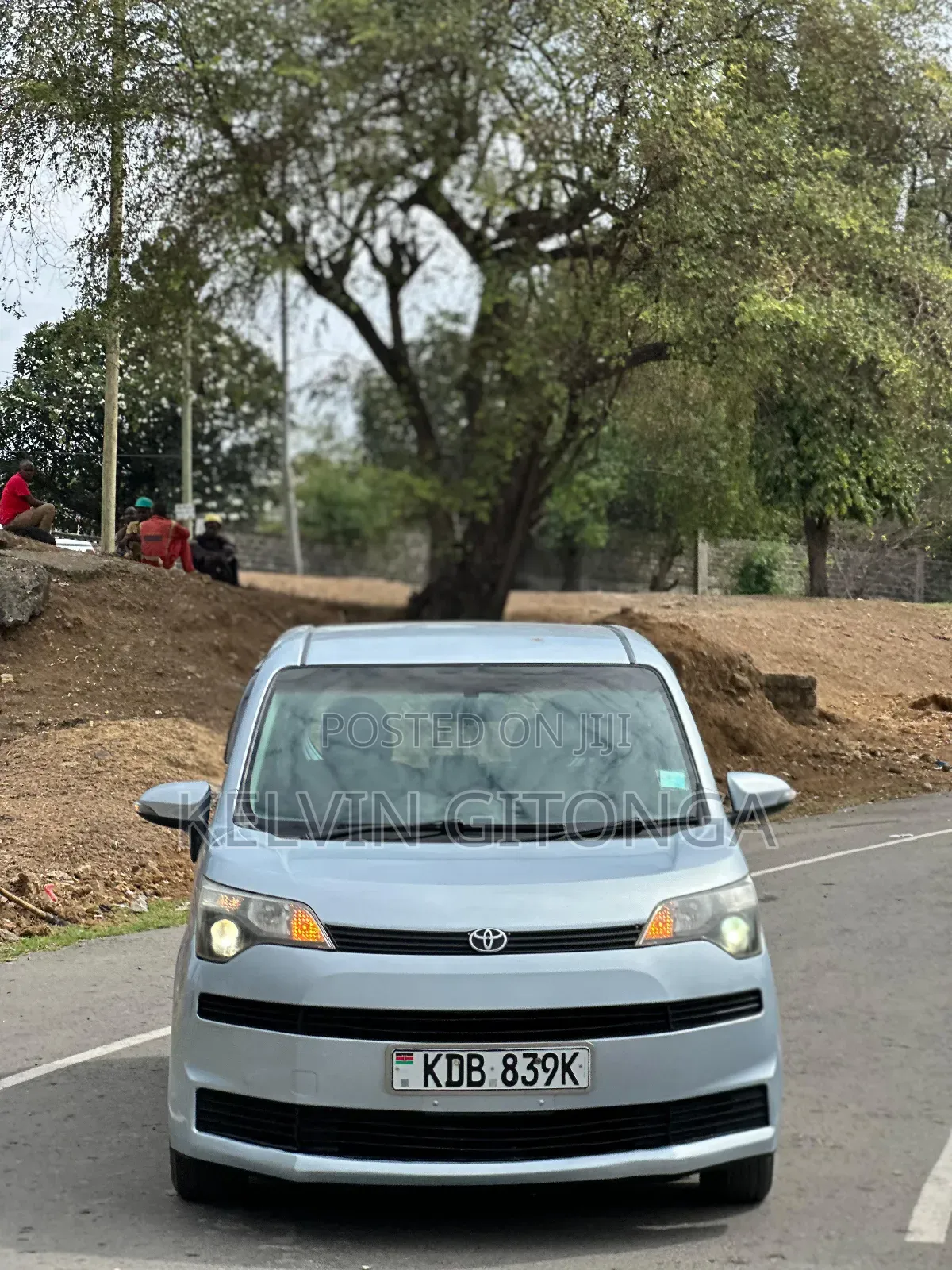 Toyota Spade 2014 Blue