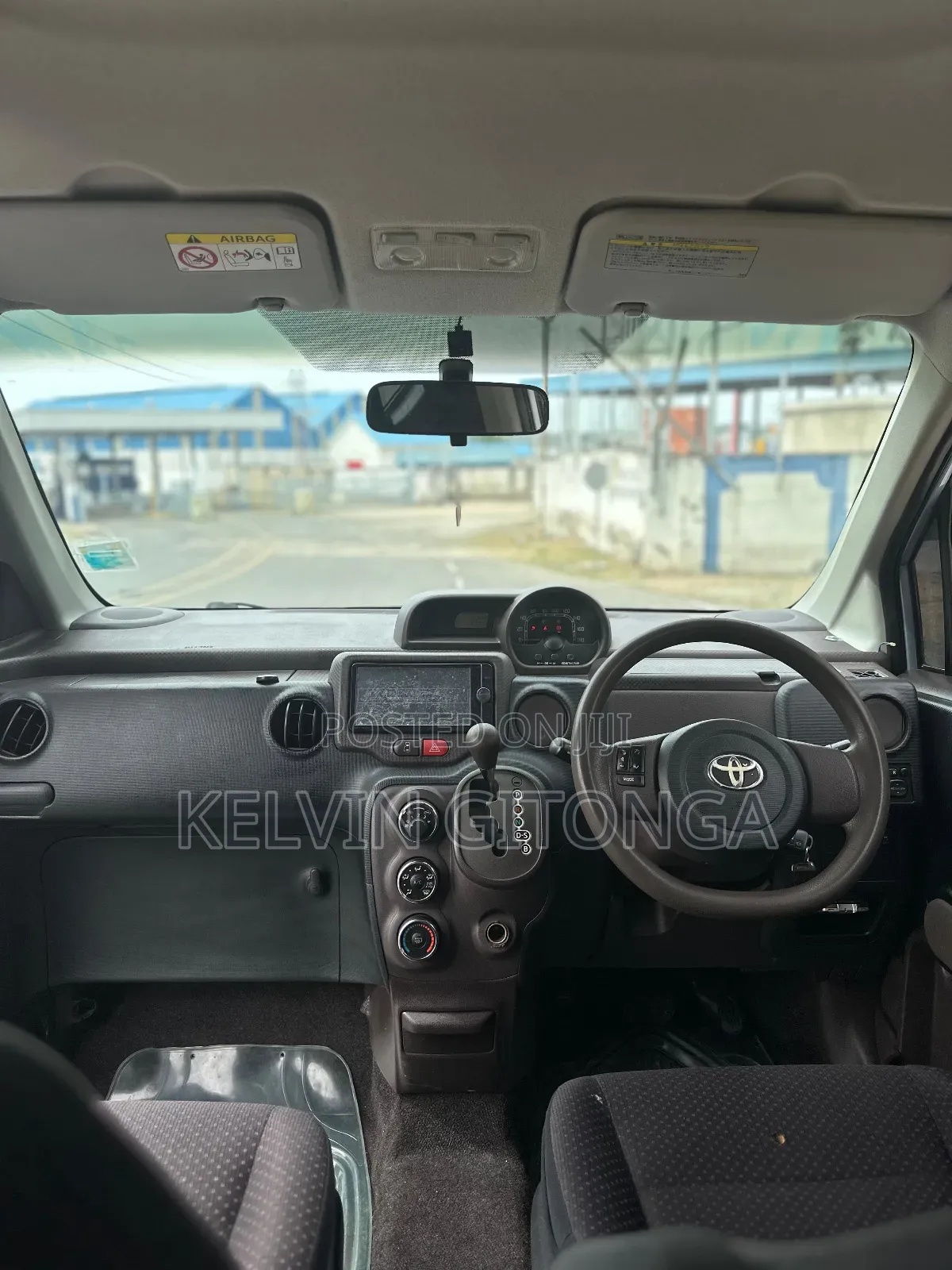 Toyota Spade 2014 Blue