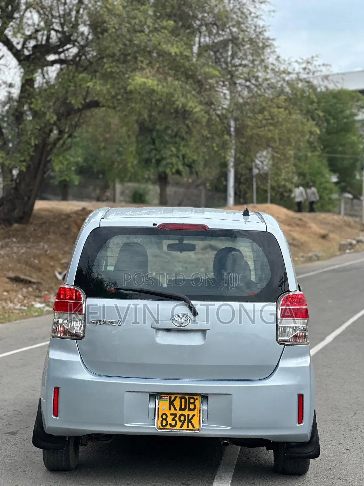 Toyota Spade 2014 Blue