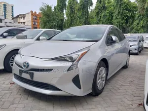 Toyota Prius 2018 Silver