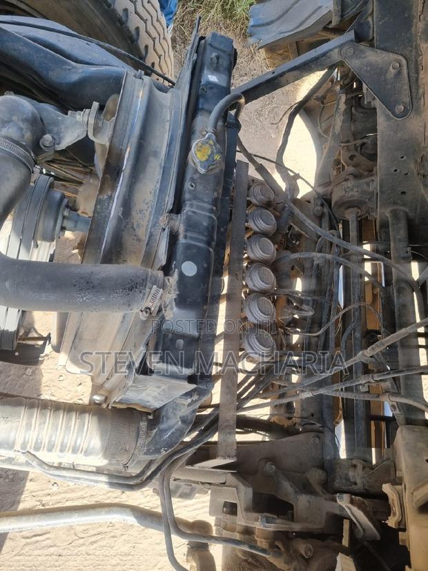 Howo Sinotruck 2026 White - thumbnail 4