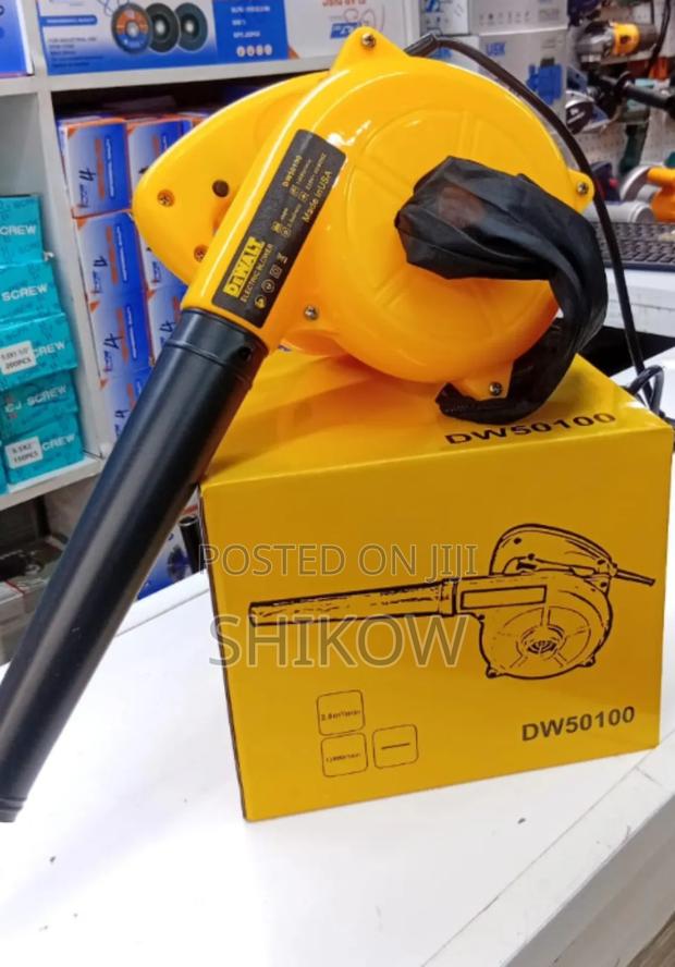 Dewalt Heavy-Duty Air Blower