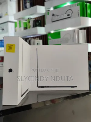 New Laptop Apple MacBook Air 2025 M4 13-inch 24GB Apple M4 SSD 512GB