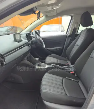 Mazda 2 2019 Silver