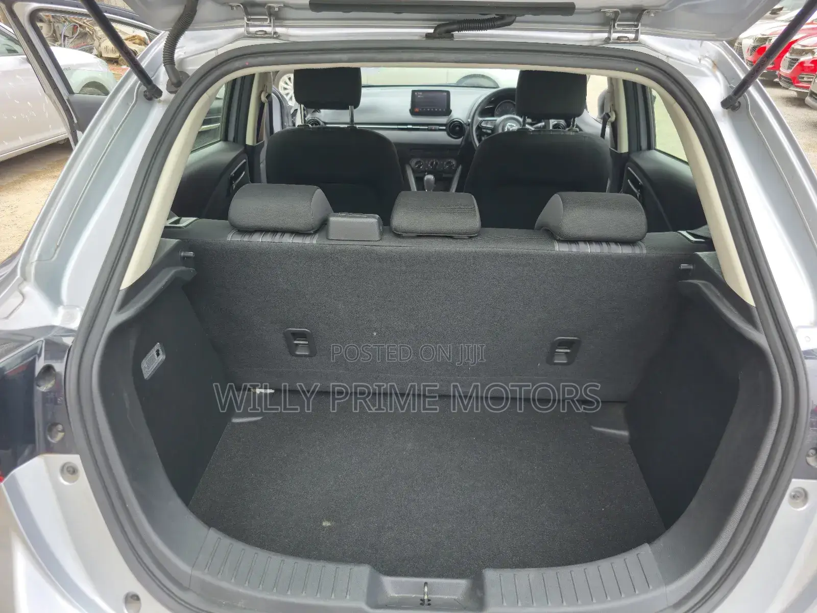 Mazda 2 2019 Silver