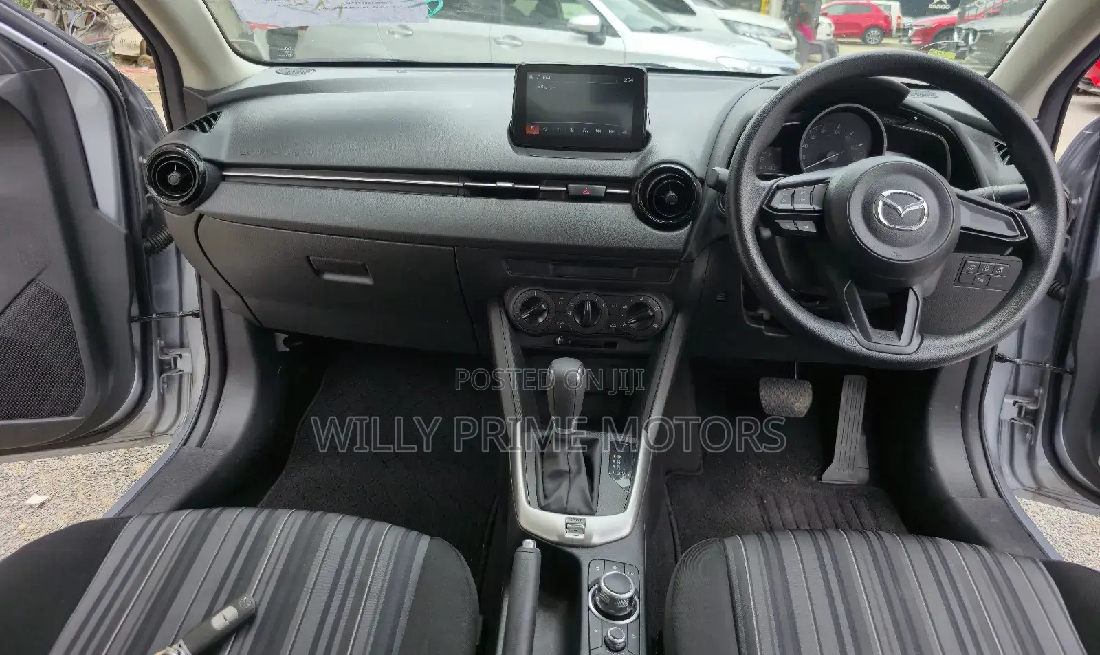 Mazda 2 2019 Silver