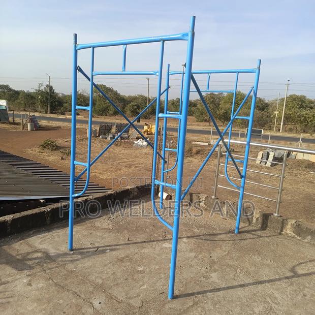 Residential Commercial Scaffolding – High Quality Stable - main view