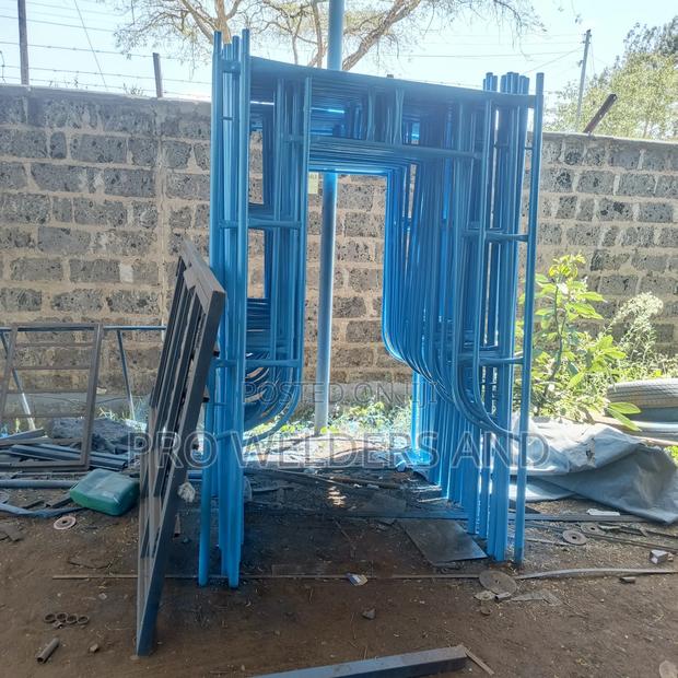 Residential Commercial Scaffolding – High Quality Stable - thumbnail 2