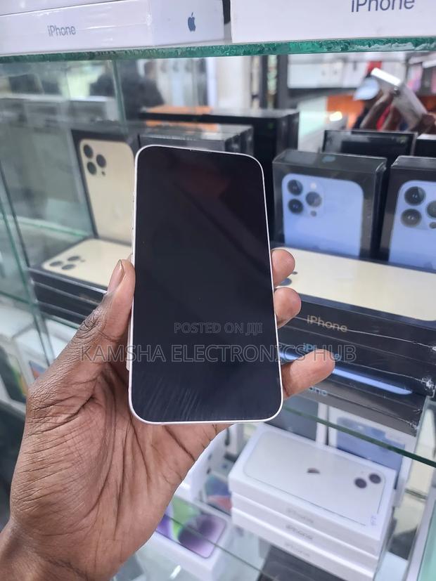 Apple iPhone 13 128 GB Pink - thumbnail 2