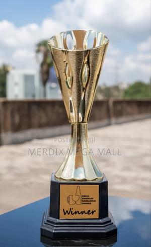 268-Ms34,Golden Trophy,Trophies, Trophy - main view