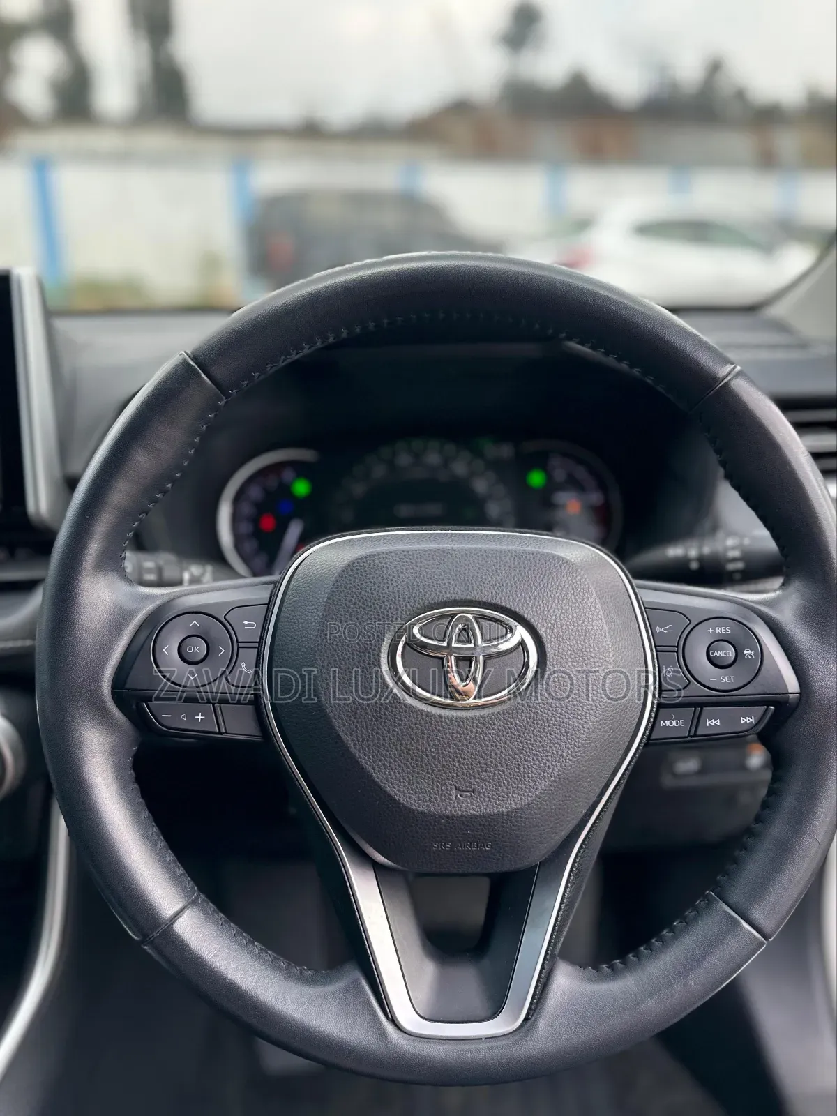 Toyota RAV4 XLE Premium AWD 2019 White