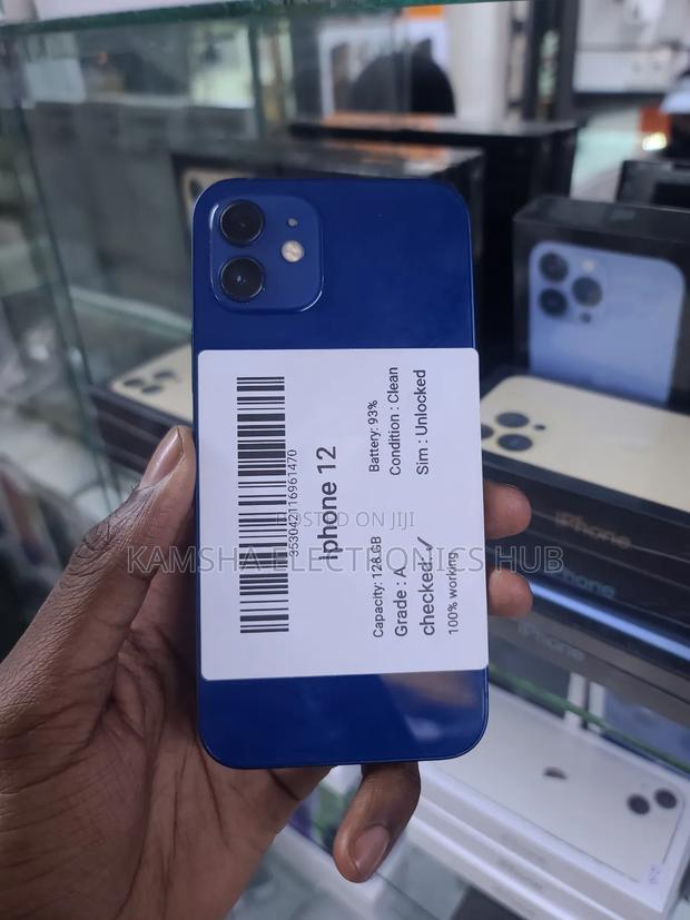 Apple iPhone 12 128 GB Blue - main view