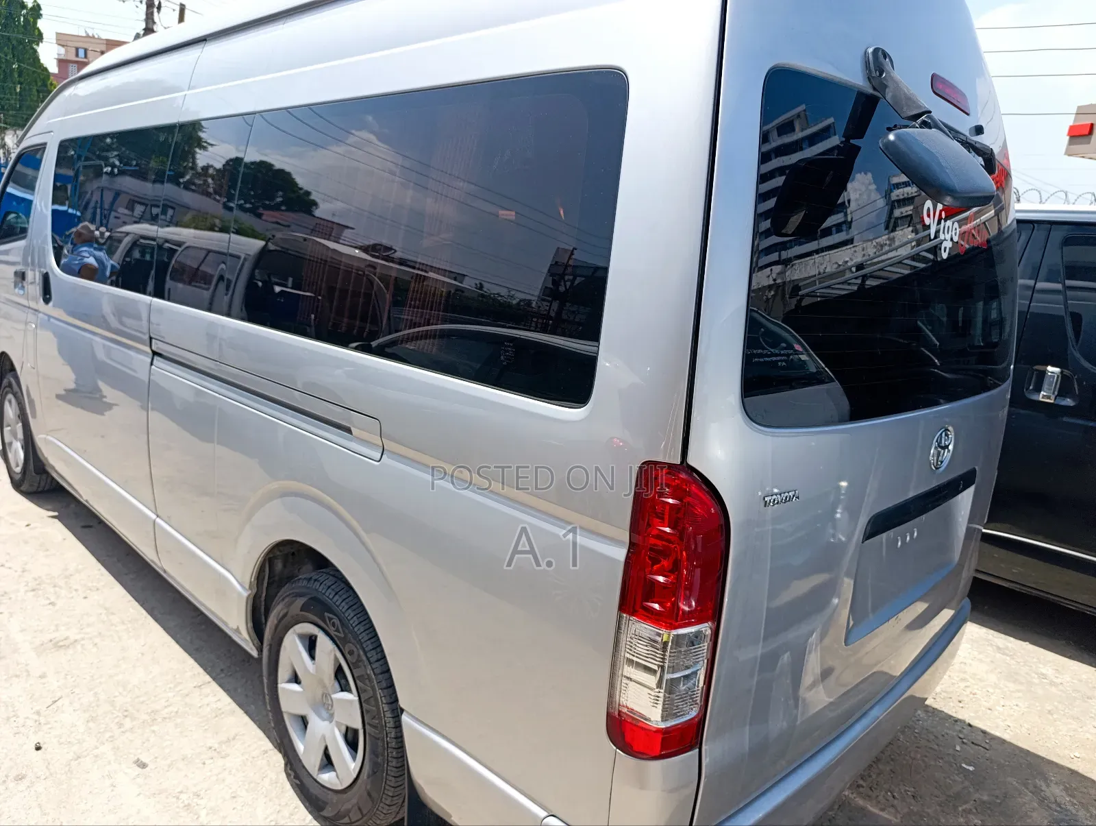 Toyota Grand HiAce 2017 Silver