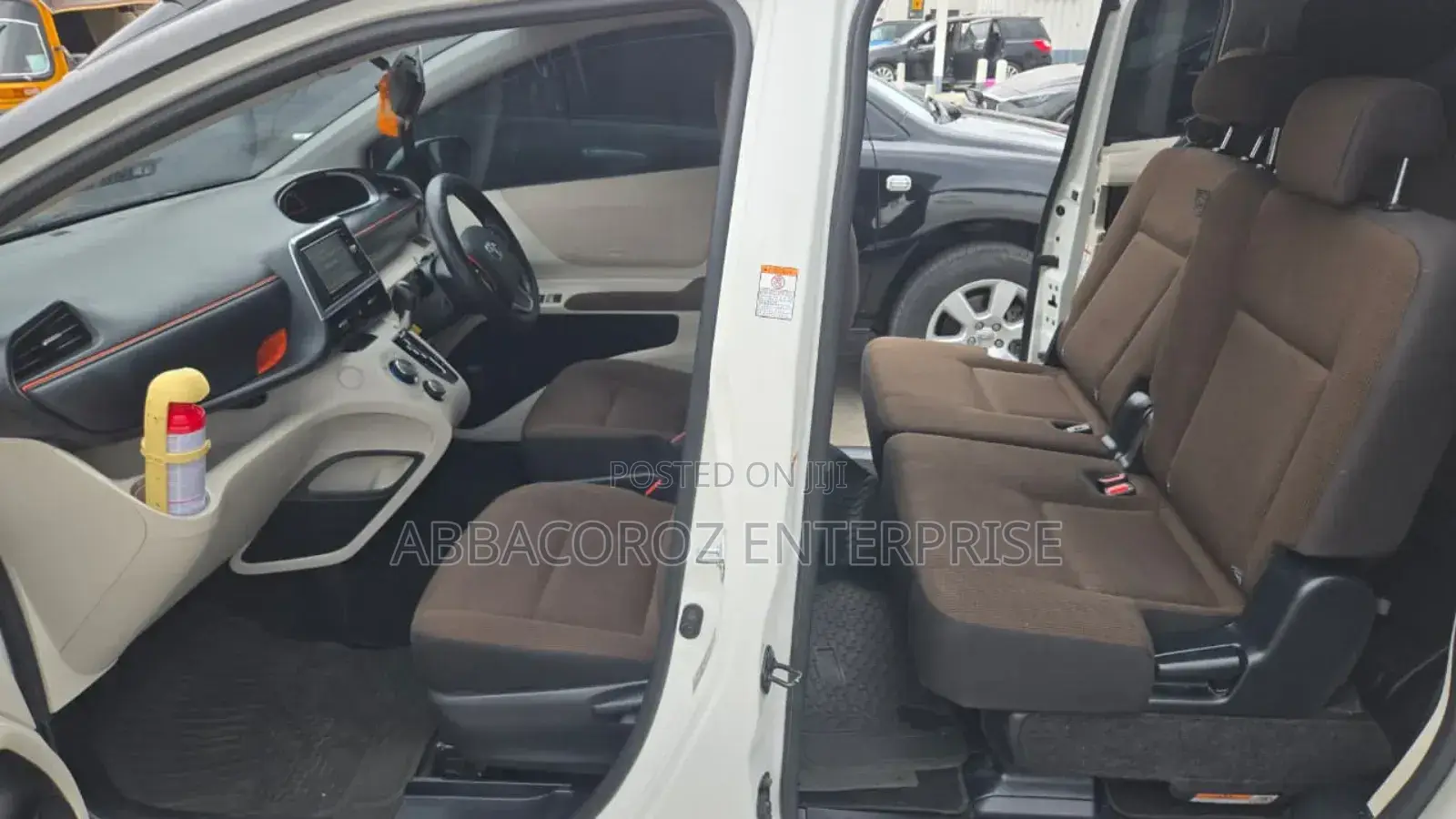Toyota Sienta 2017 White