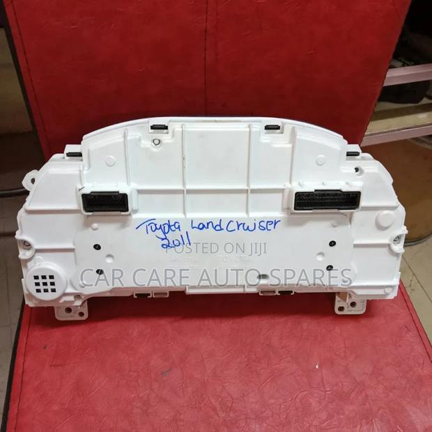 Dashboard Clock Toyota Prado 150 - thumbnail 2