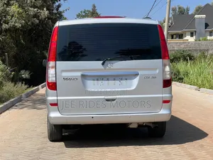 Mercedes-Benz Viano 2014 Silver