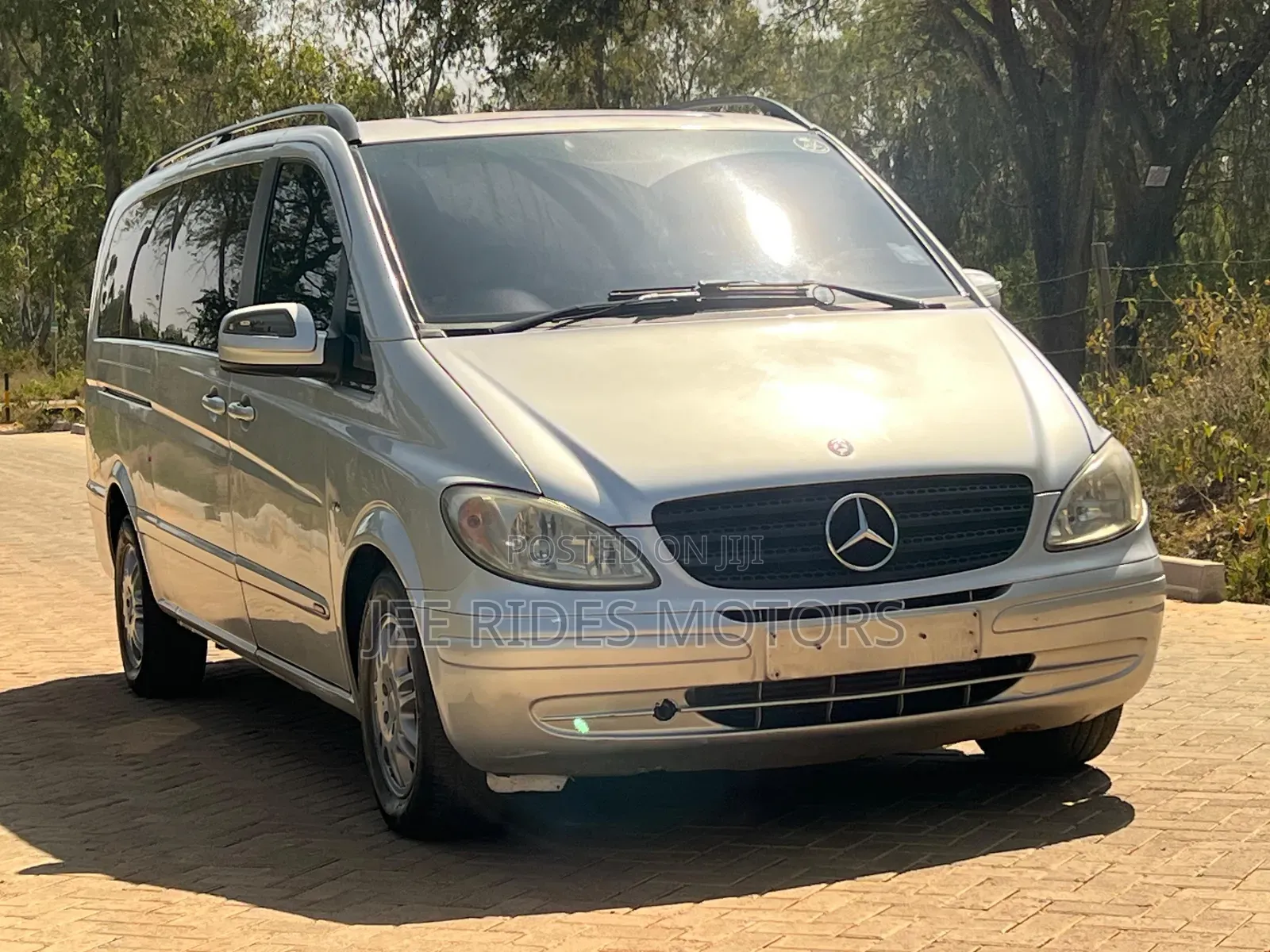 Mercedes-Benz Viano 2014 Silver