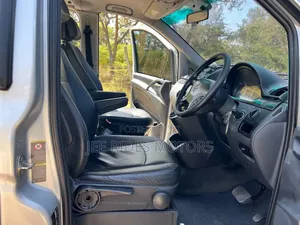 Mercedes-Benz Viano 2014 Silver