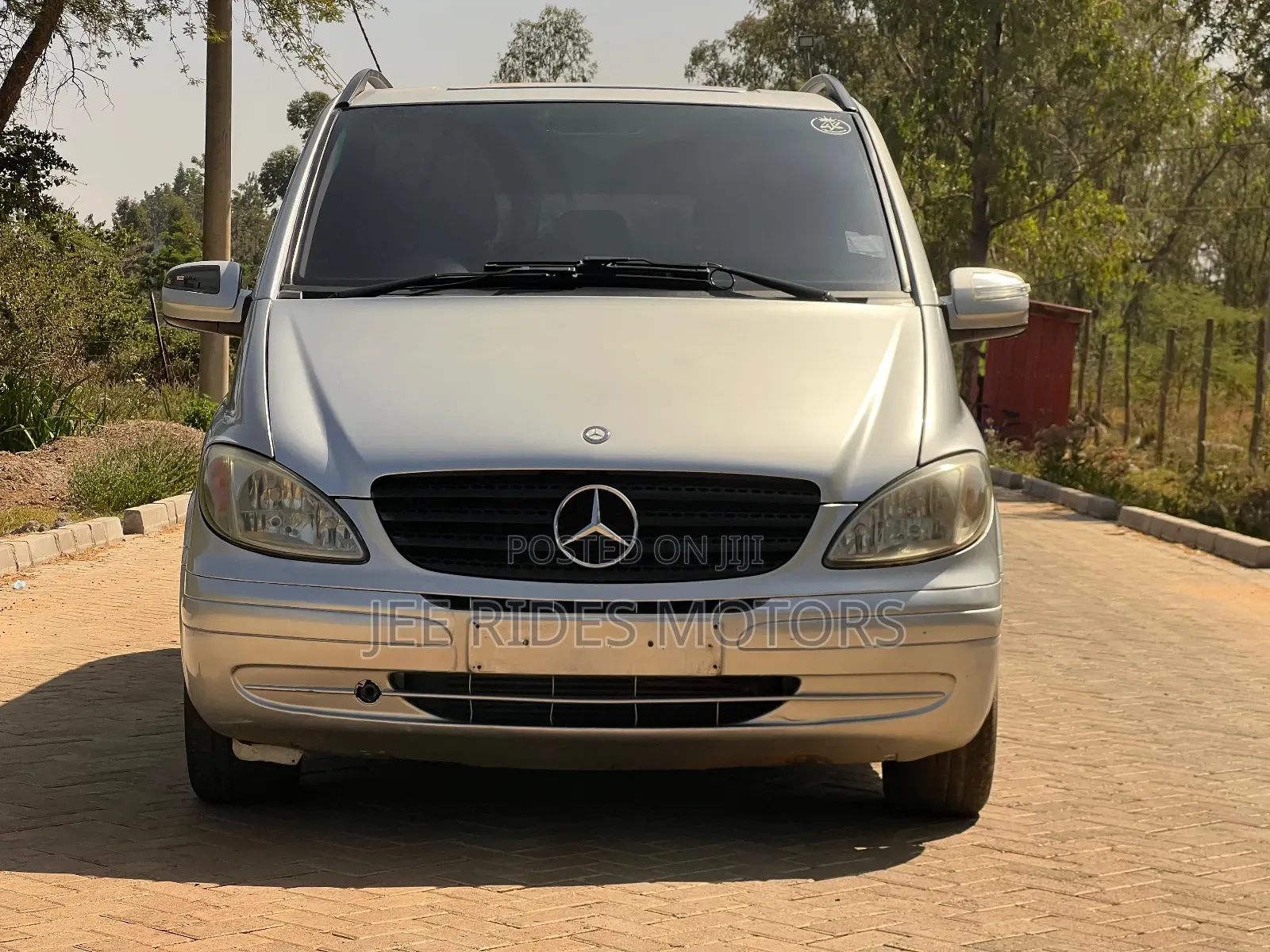 Mercedes-Benz Viano 2014 Silver