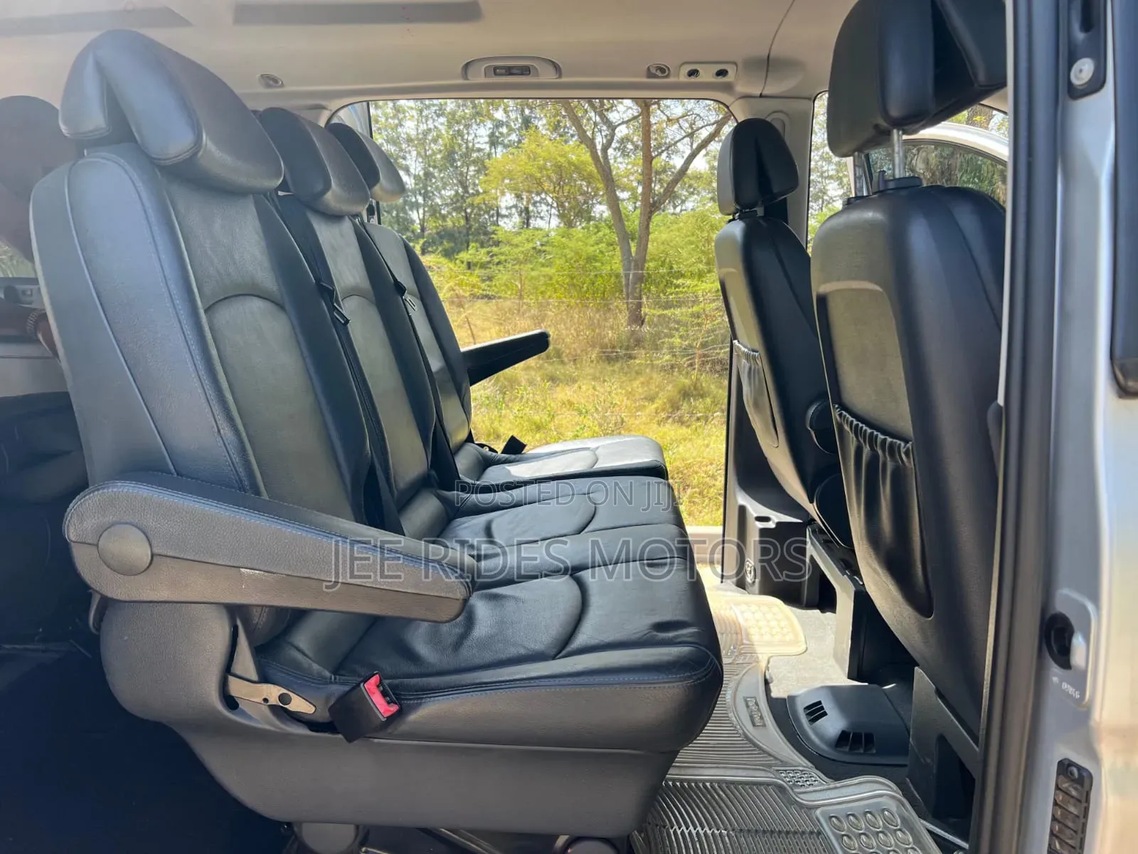 Mercedes-Benz Viano 2014 Silver