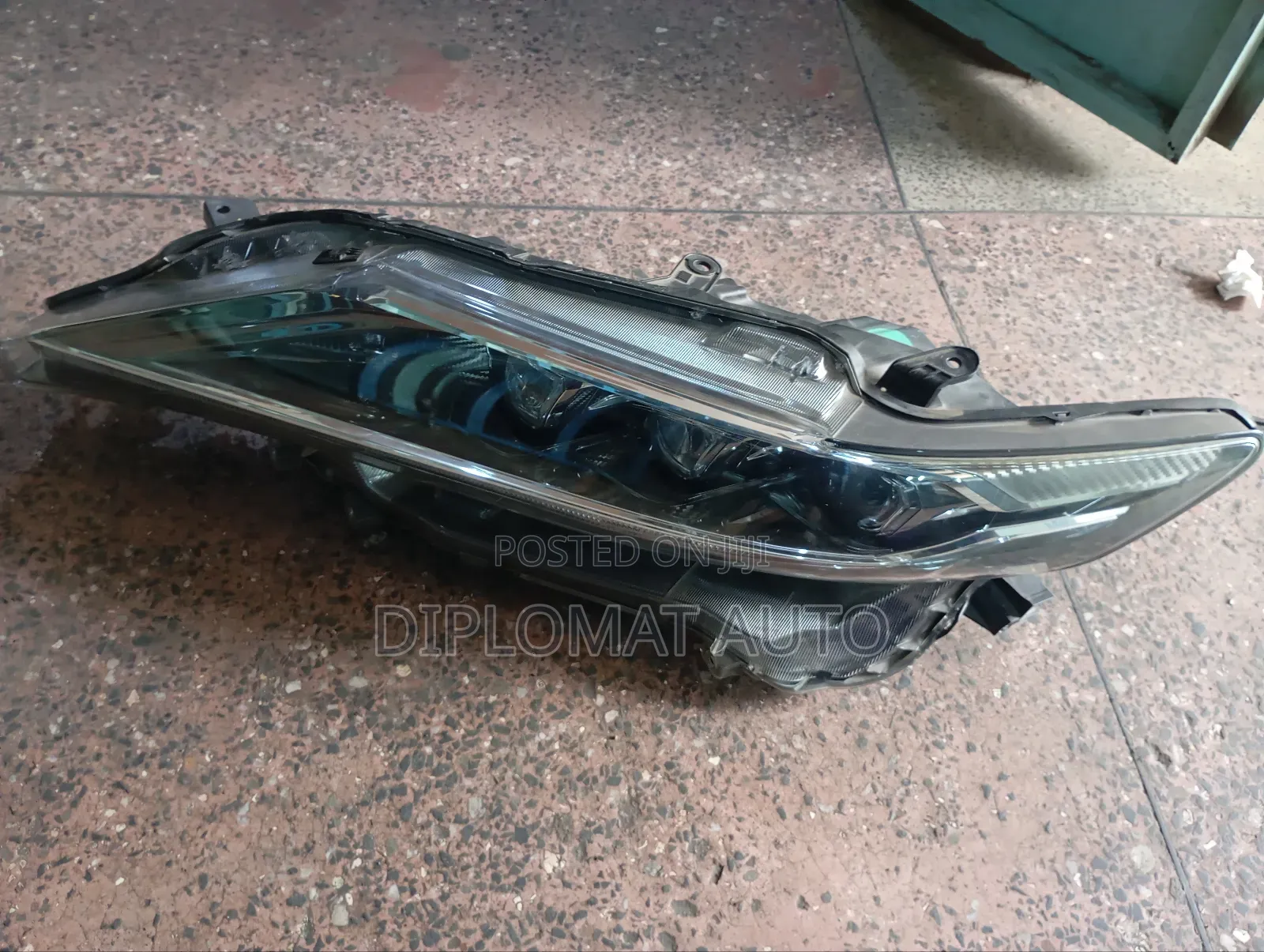 Harrier 2017 Headlight 48-193