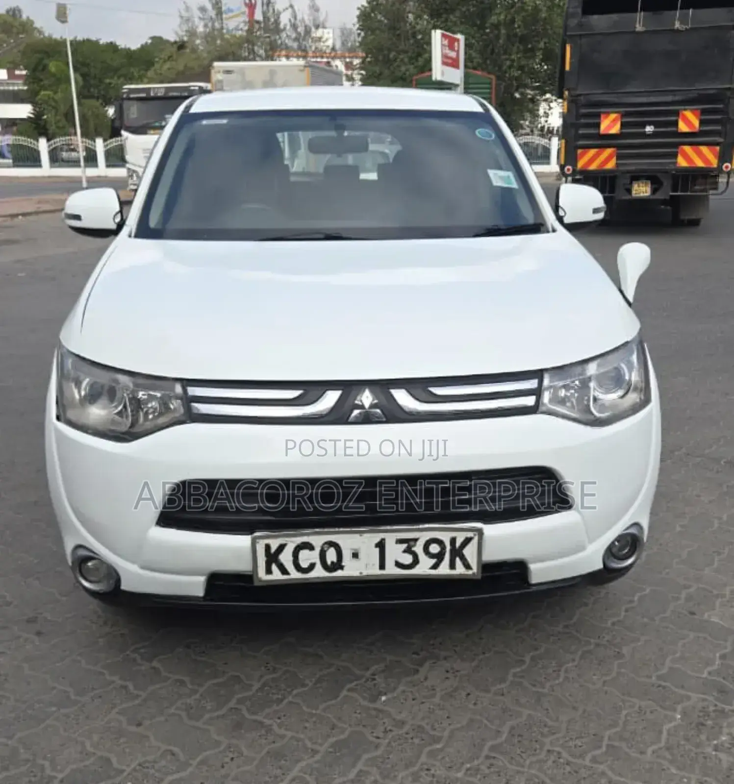 Mitsubishi Outlander 2017 White