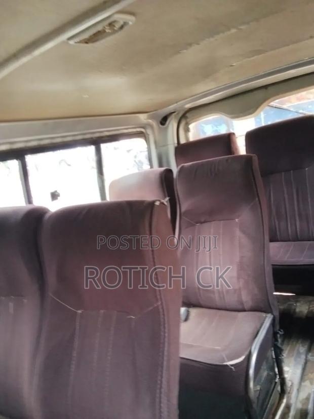 Toyota HiAce 2009 Grey - thumbnail 6