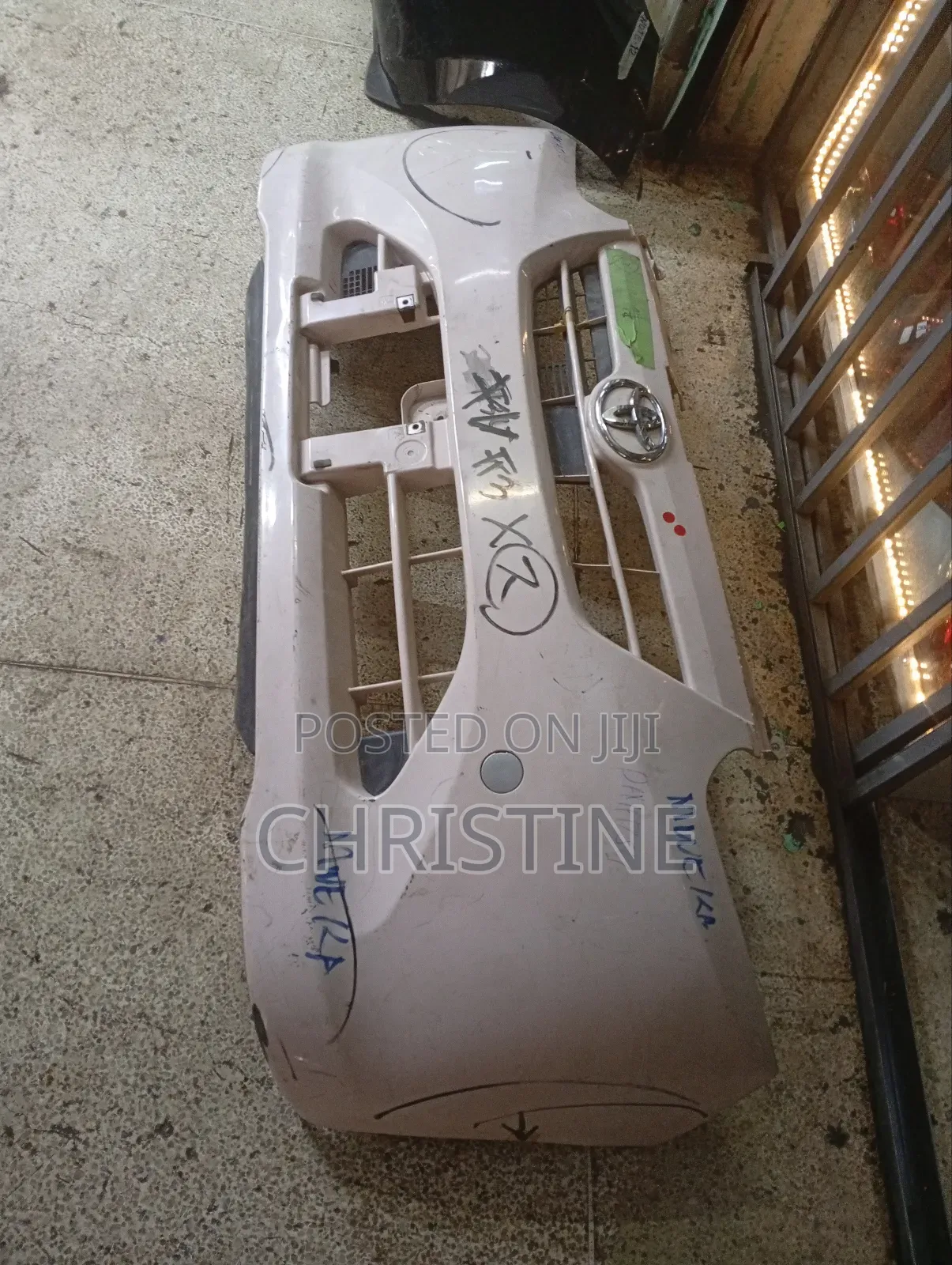 Daihastu Front Bumper
