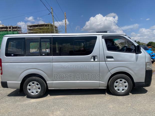 Toyota HiAce 2016 Silver - thumbnail 6