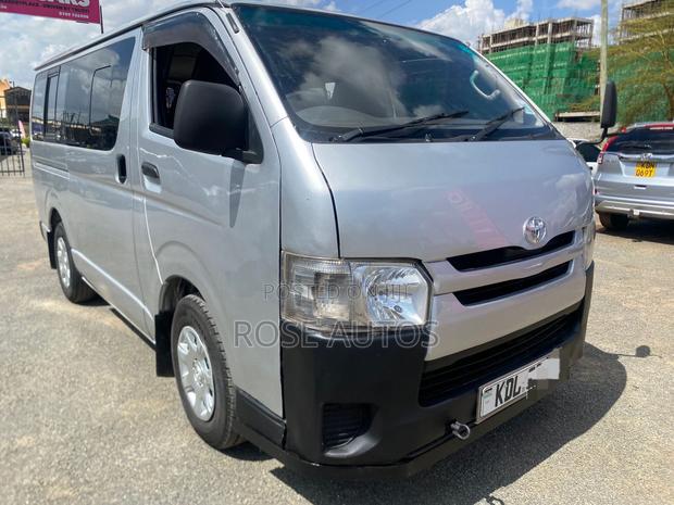 Toyota HiAce 2016 Silver - thumbnail 5