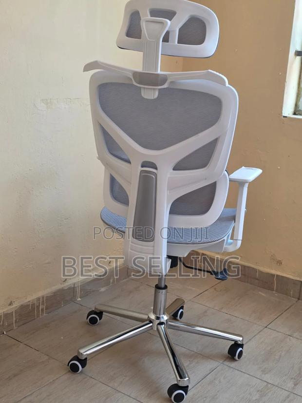 Classic White Headrest Chair