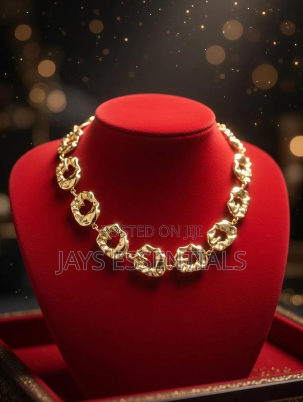 Chunky Statement Necklaces - thumbnail 2