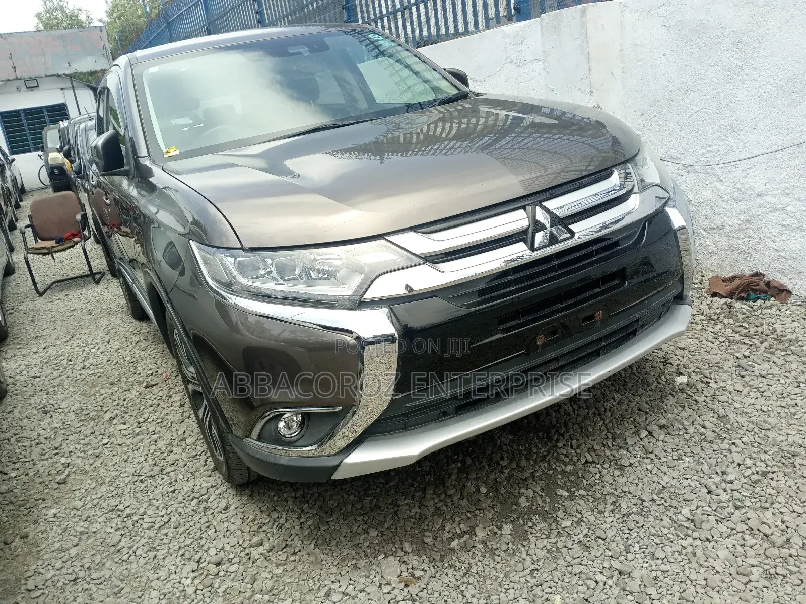 Mitsubishi Outlander 2018 Gold