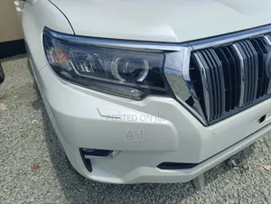 Toyota Land Cruiser Prado 2.7 2018 White