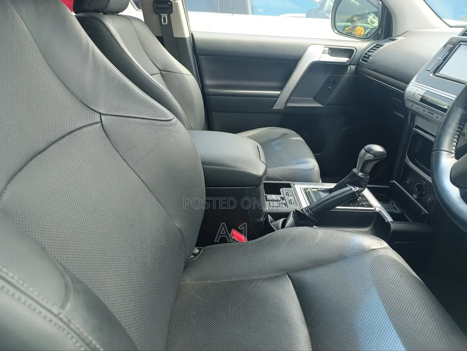Toyota Land Cruiser Prado 2.7 2018 White