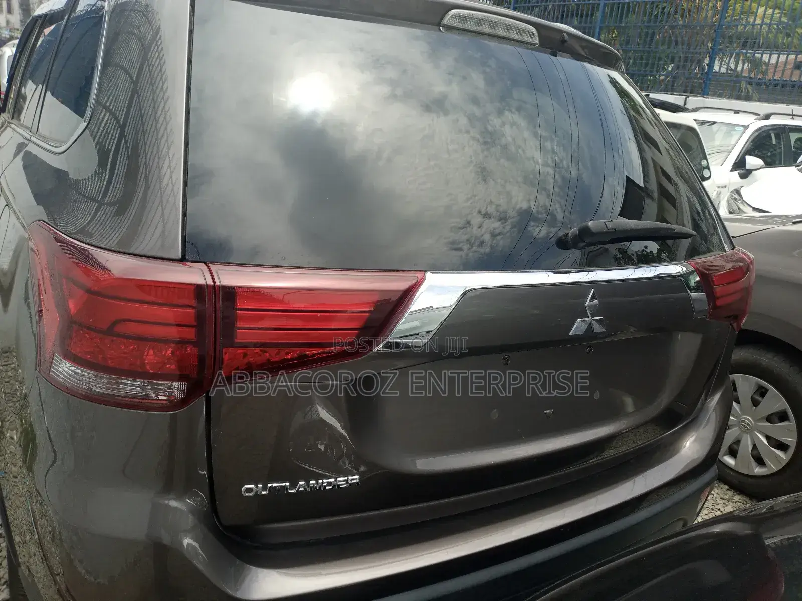 Mitsubishi Outlander 2018 Gold