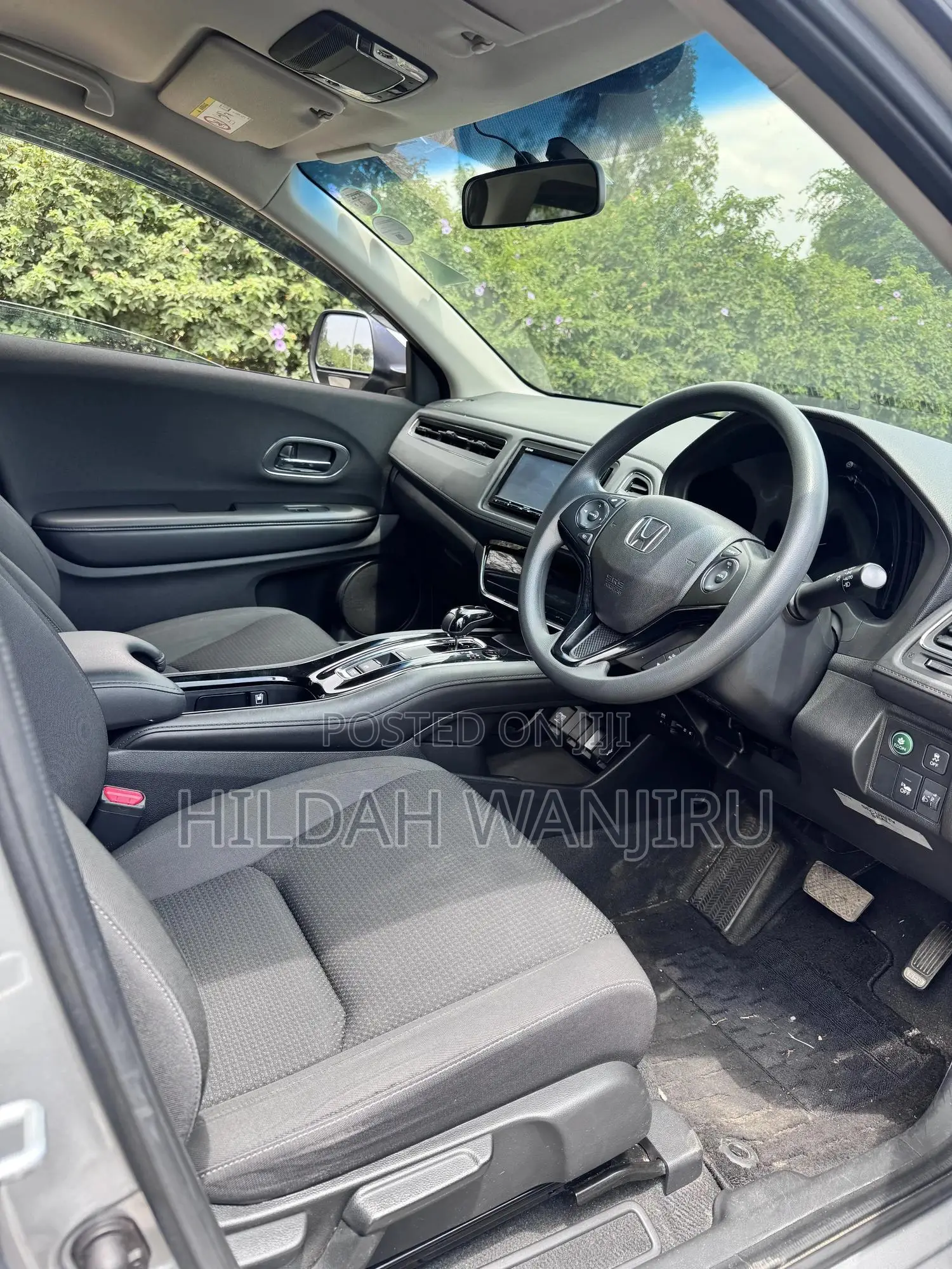 Honda Vezel 2018 Silver