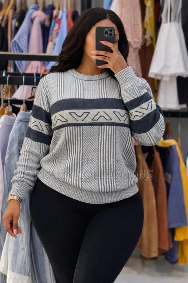 Round Neck Sweater Top - thumbnail 3